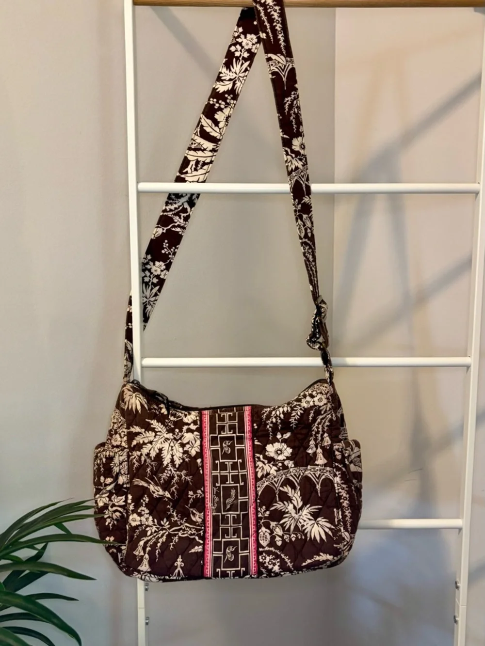 Vera Bradley Brown & Pink Quilted Floral Bag - Picture 5 of 16